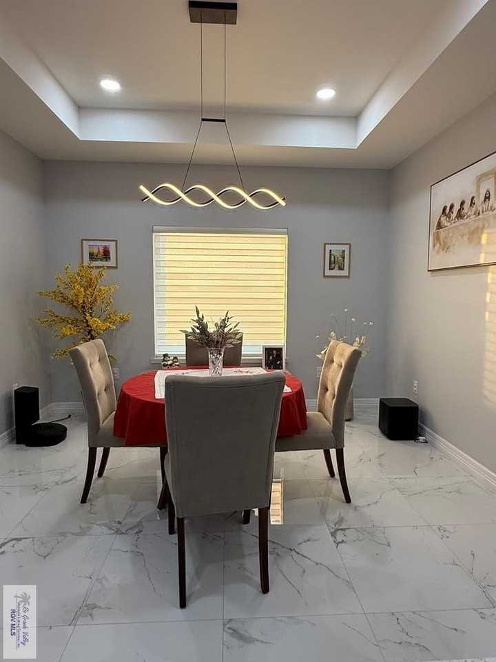 6861 Woodlands Ave - Photo 6 of 17