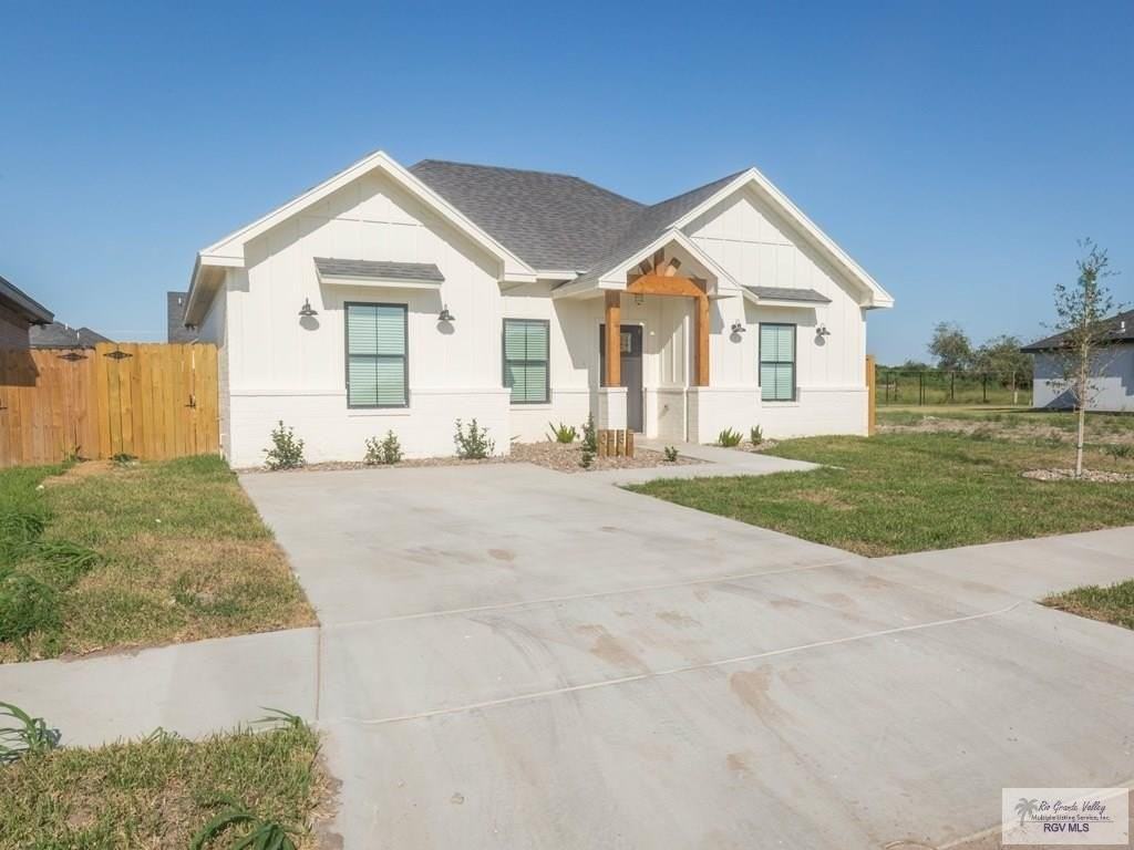 487 Arboleda Ln - Photo 2 of 27