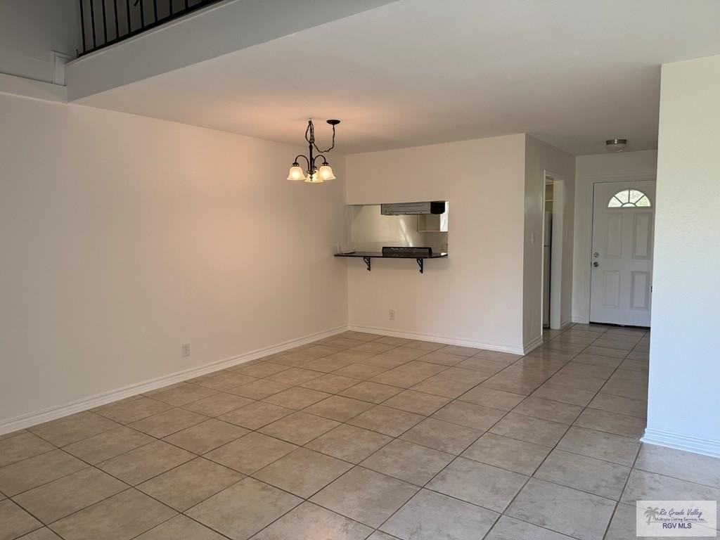 801 Continental Dr Apt 3 - Photo 3 of 13