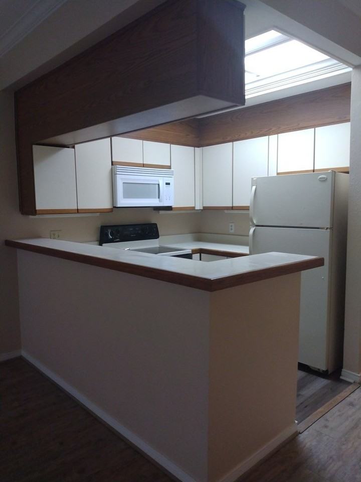 801 Country Club Cir - Photo 6 of 14