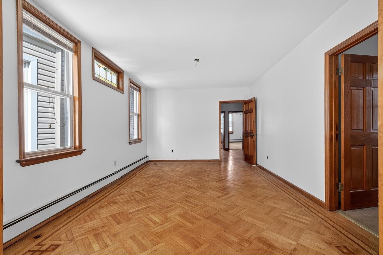 55 W 5th St #2 - Photo 4 of 16