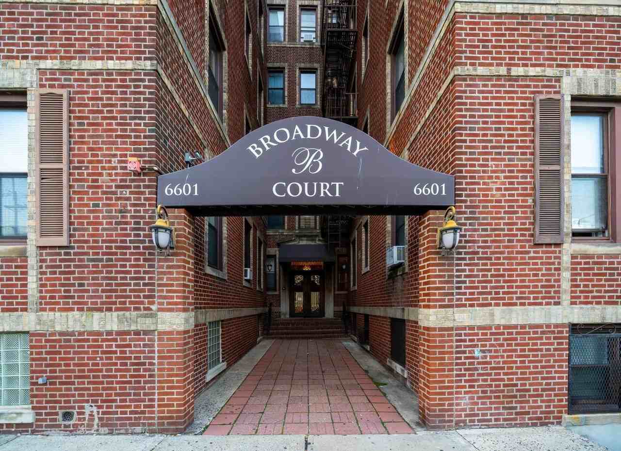 6601 Broadway #C6 - Photo 2 of 16