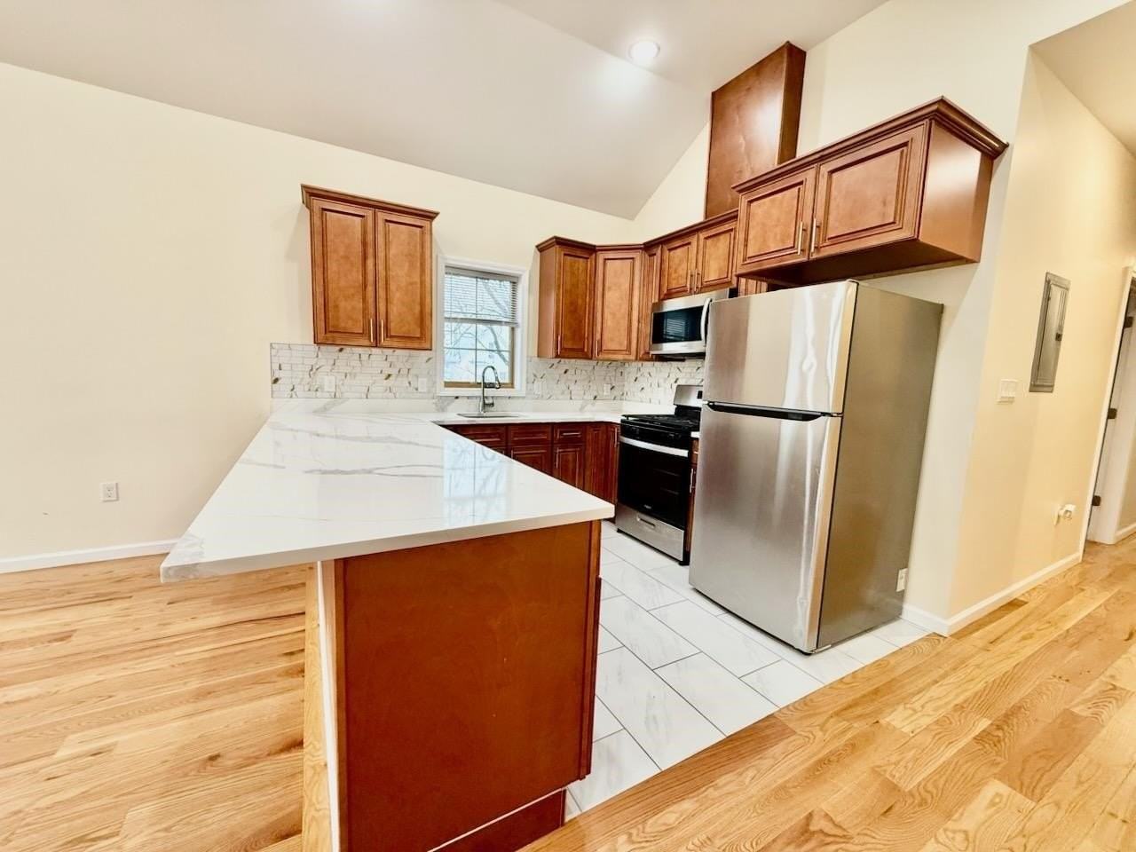 91 W 20th St #2 - Photo 7 of 25