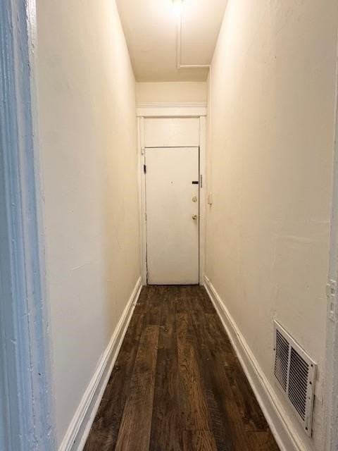 195 Winfield Ave #1 - Photo 3 of 10