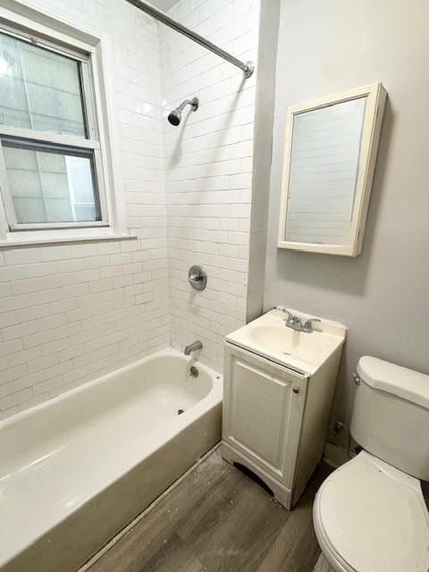 195 Winfield Ave #1 - Photo 5 of 10