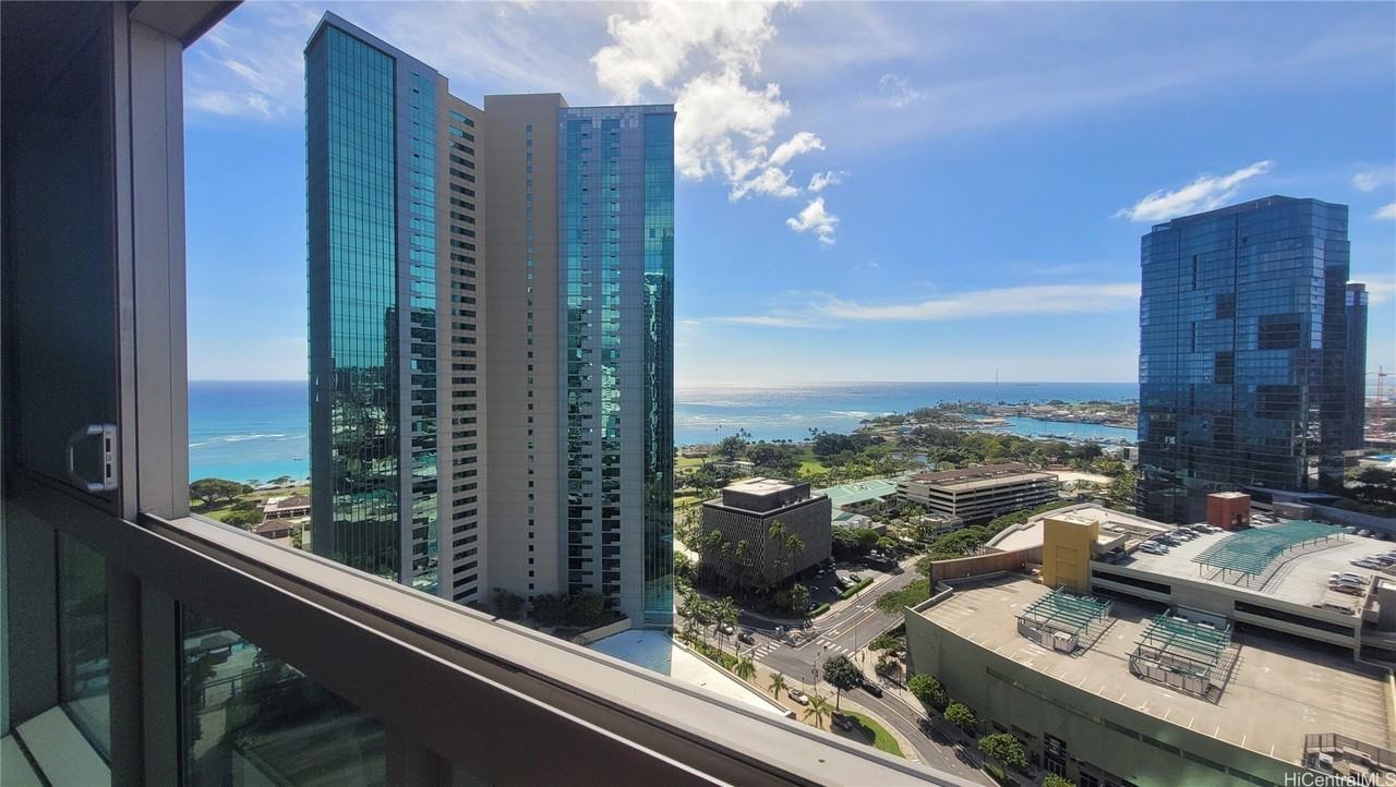 1177 Queen St Apt 2606 - Photo 4 of 25