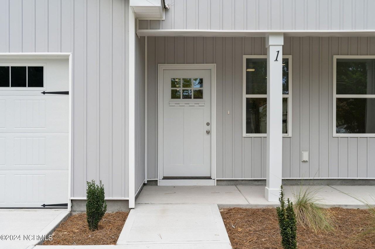 255 Wildwood St Nw - Photo 4 of 33