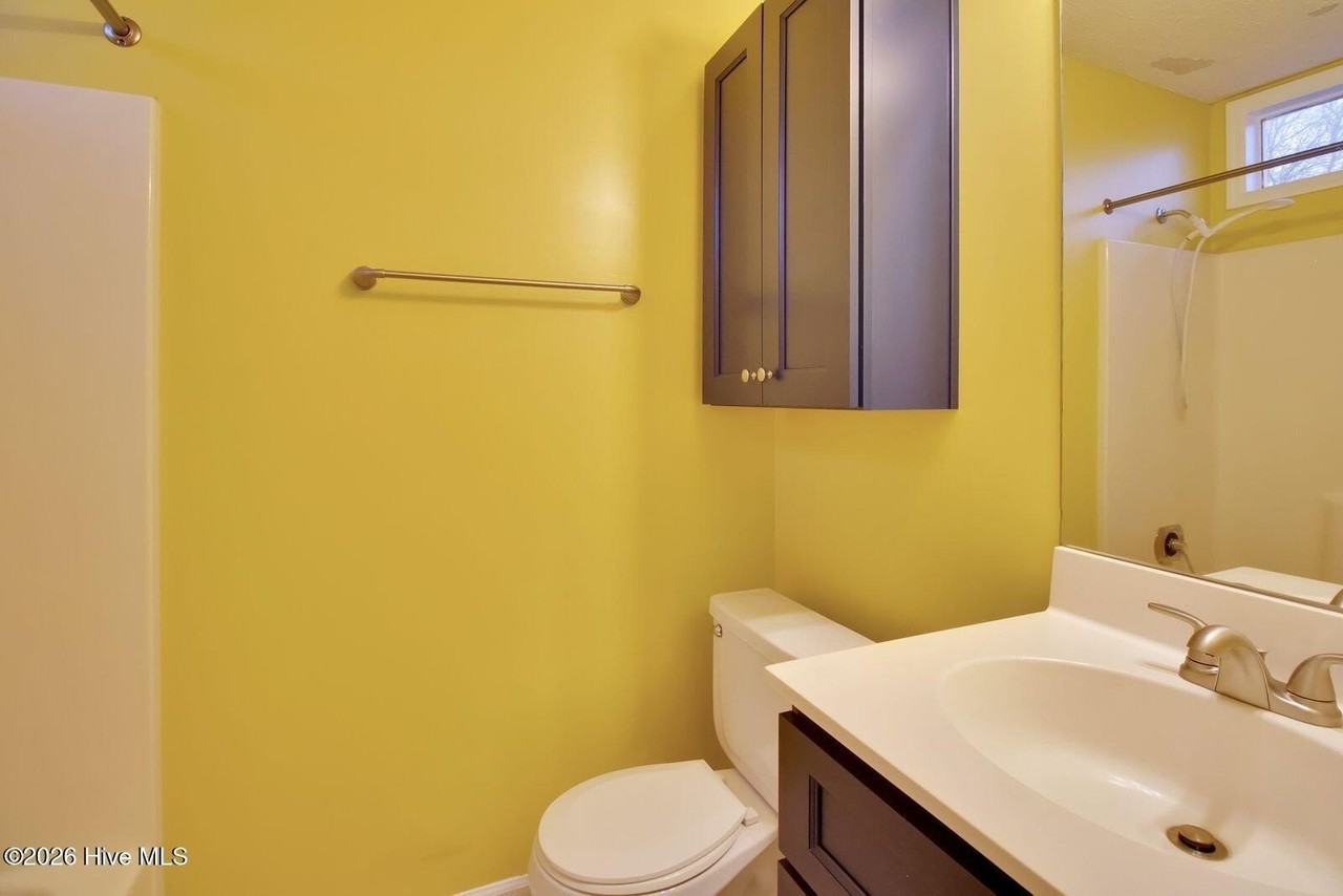 101 Kyle Dr - Photo 7 of 11