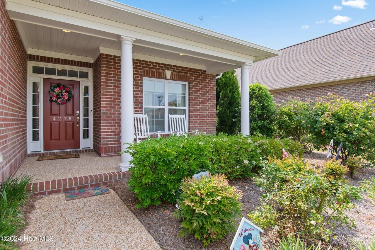 4279 Ashfield Pl - Photo 3 of 41