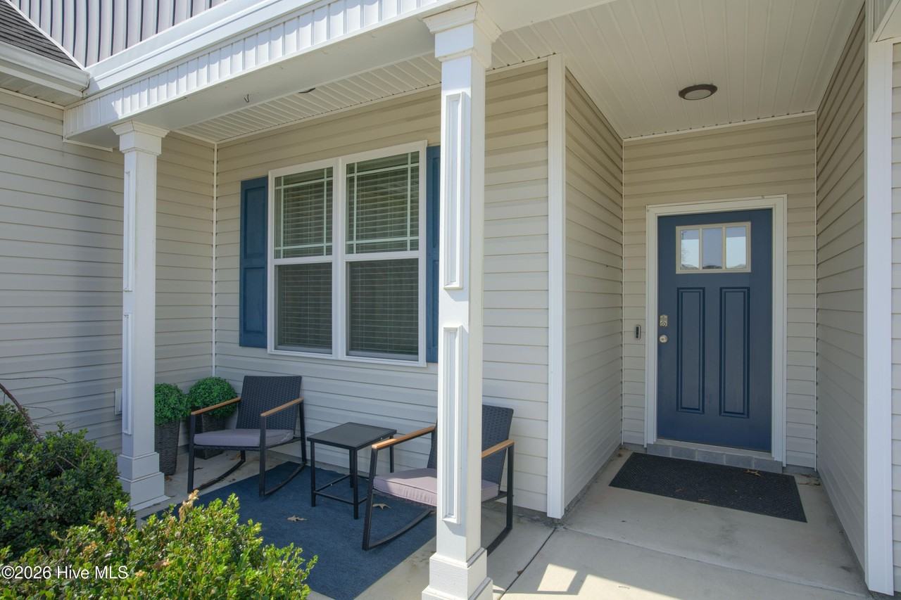 328 Adobe Ln - Photo 2 of 26