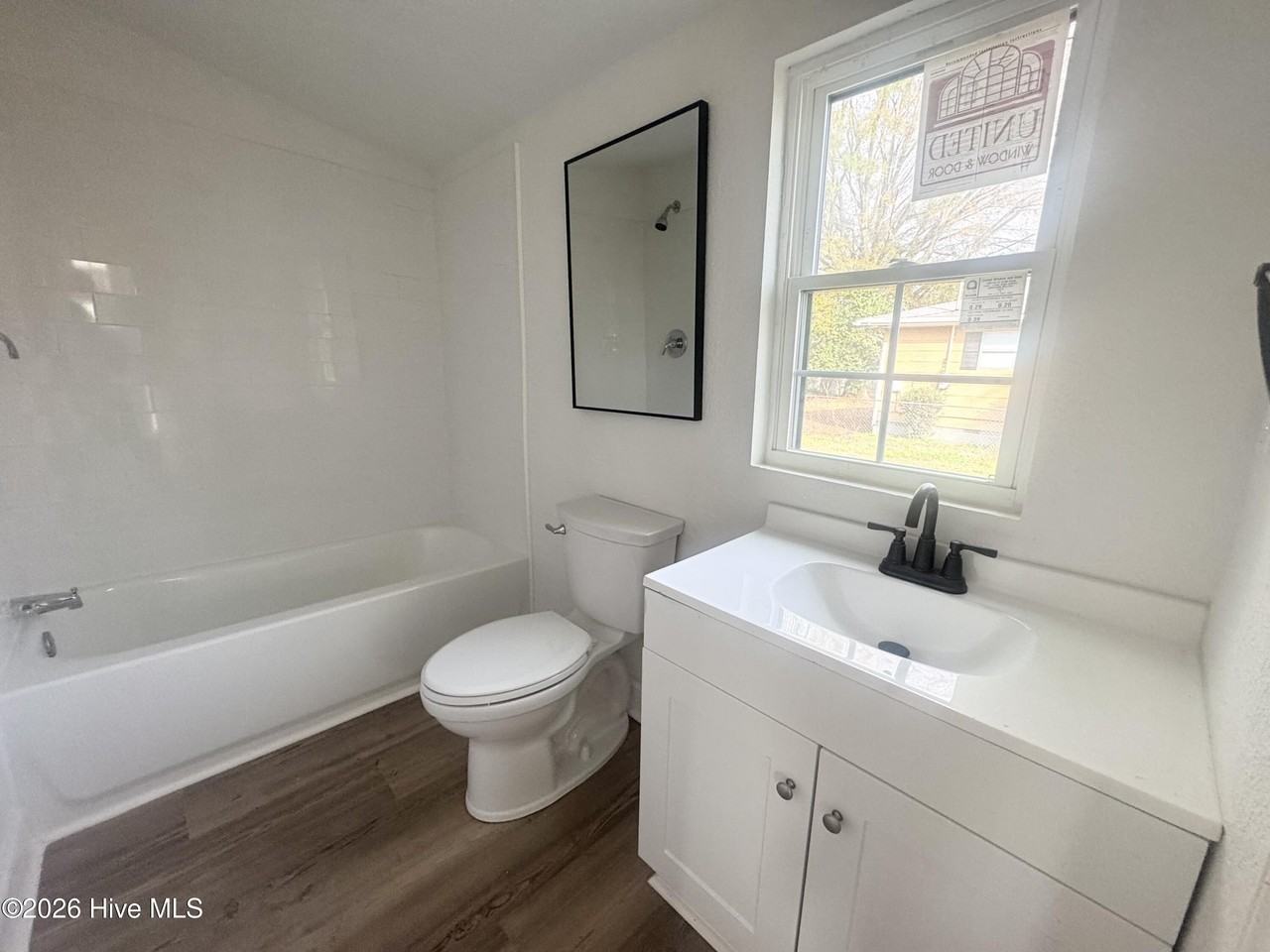 801 Herrington Rd - Photo 3 of 9