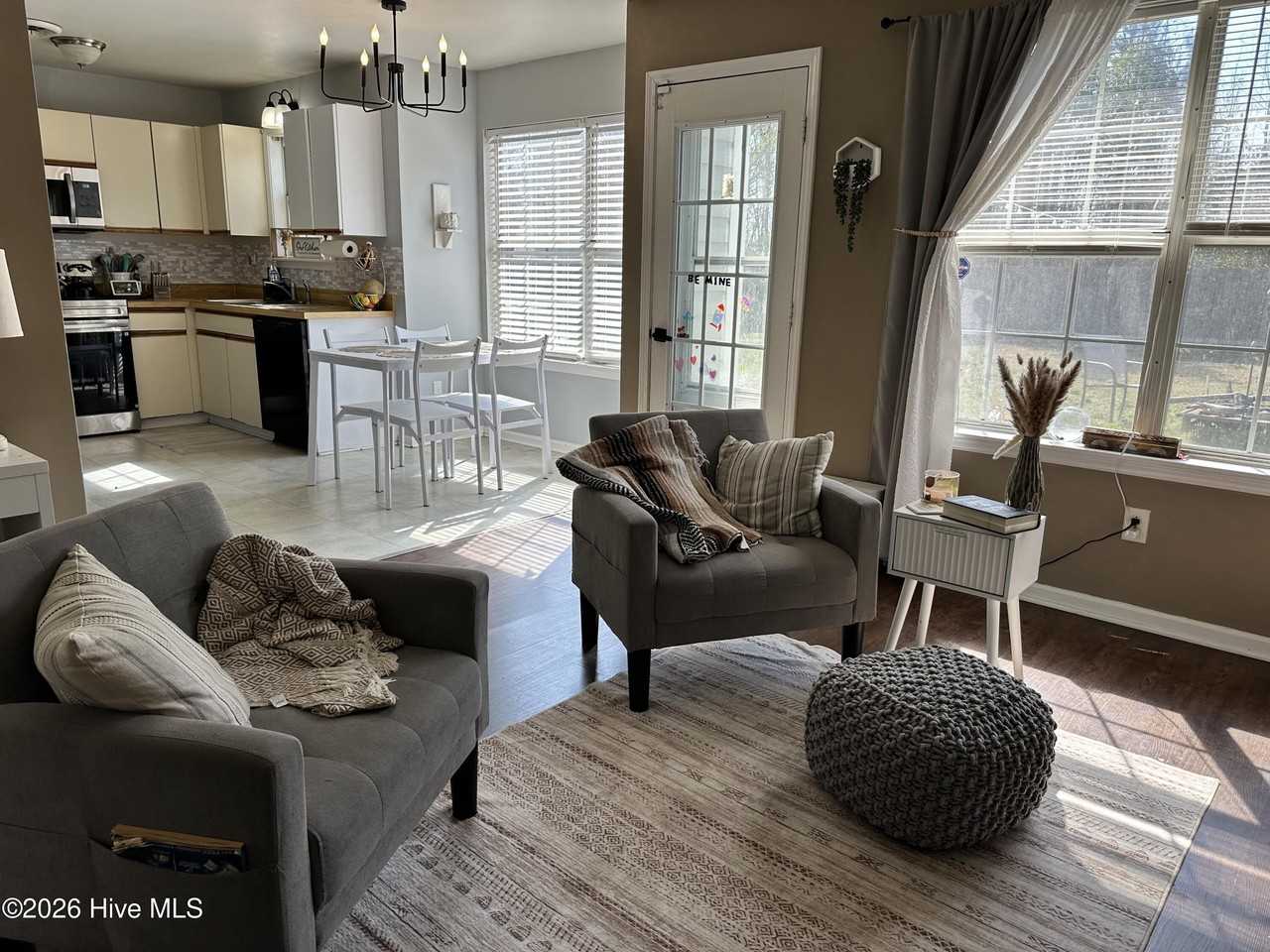 213 Mahogany Dr - Photo 7 of 24