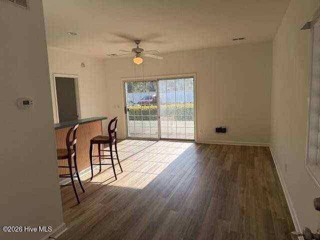 215 Royal Poste Rd - Photo 3 of 21