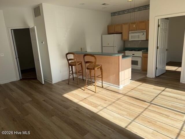 215 Royal Poste Rd - Photo 4 of 21