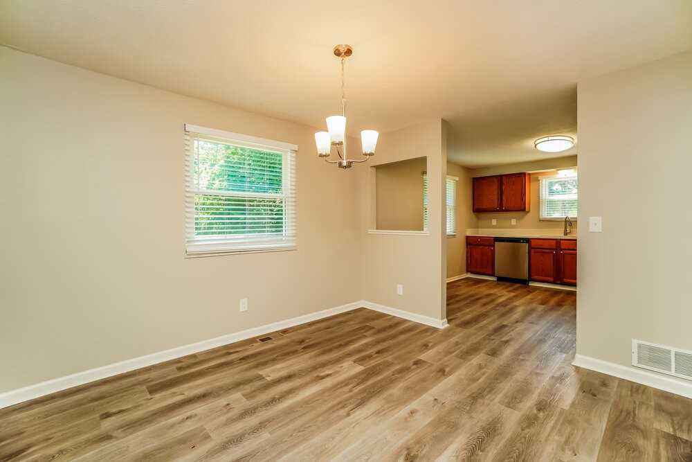 8437 Papillon Ave - Photo 7 of 18