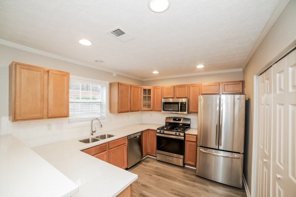 3031 Heatherbrook Trce - Photo 7 of 17