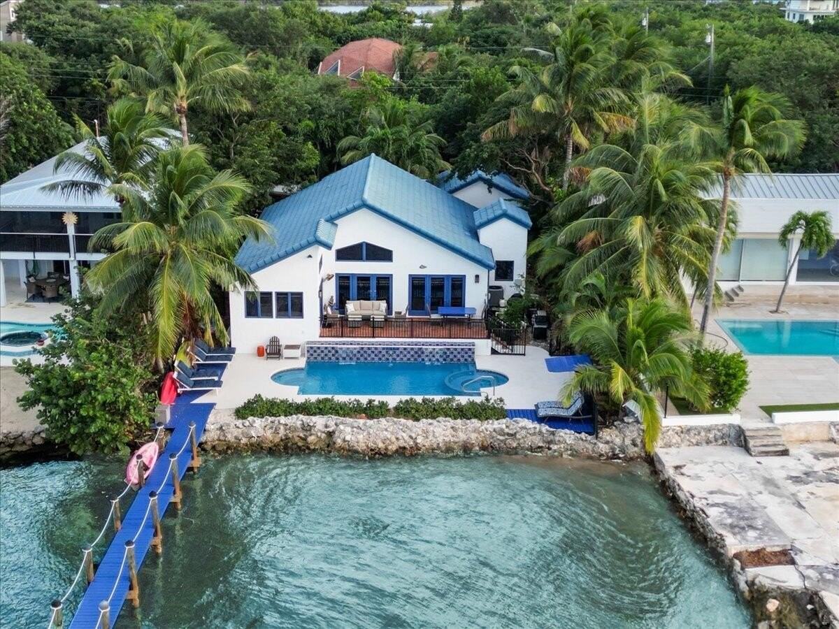 57967 Morton St - Photo 4 of 50