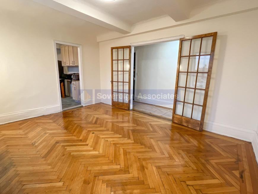 77 W 104th St - Photo 4 of 10