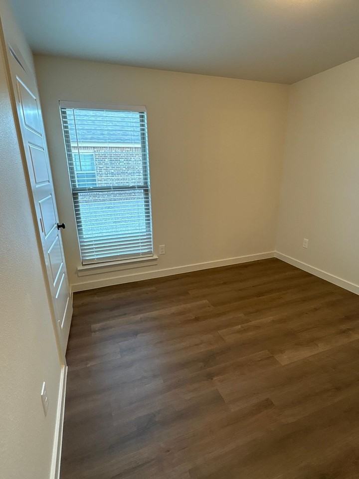 2148 Langford Ave - Photo 7 of 18