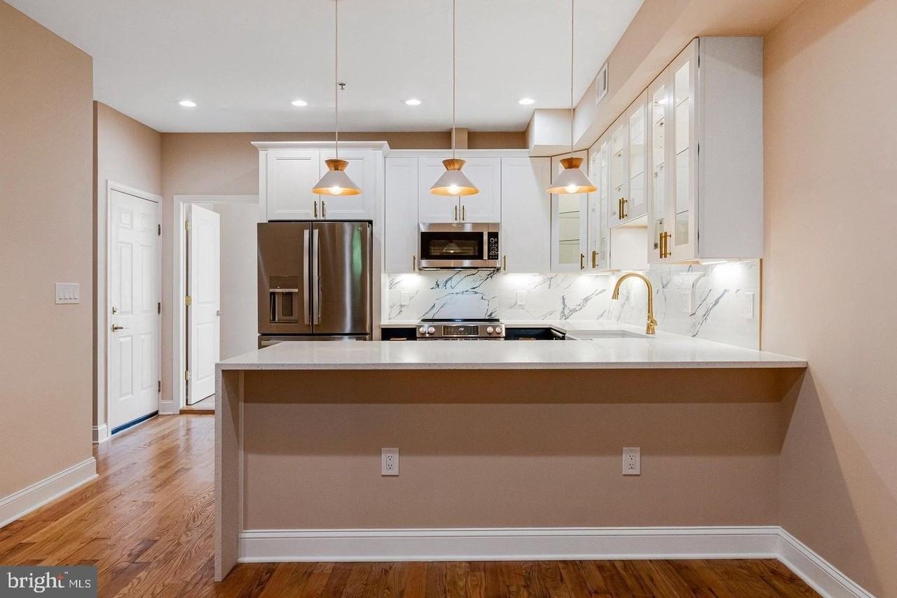 1609 17th St Se - Photo 2 of 19