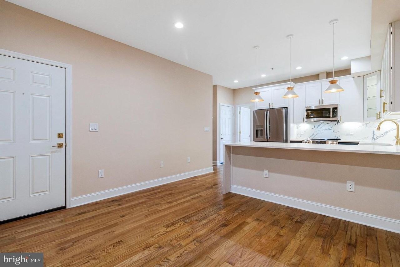 1609 17th St Se - Photo 4 of 19