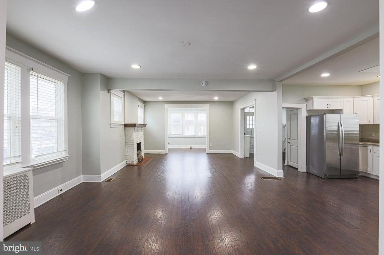 8 Irving Pl - Photo 6 of 25