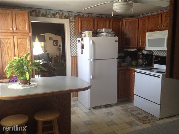 8 Racicot Ave - Photo 2 of 8