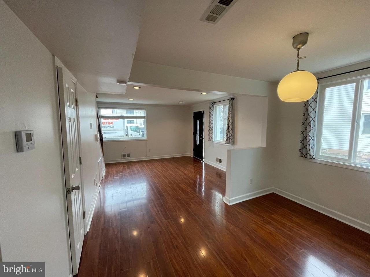 5617 7th Pl S - Photo 4 of 13