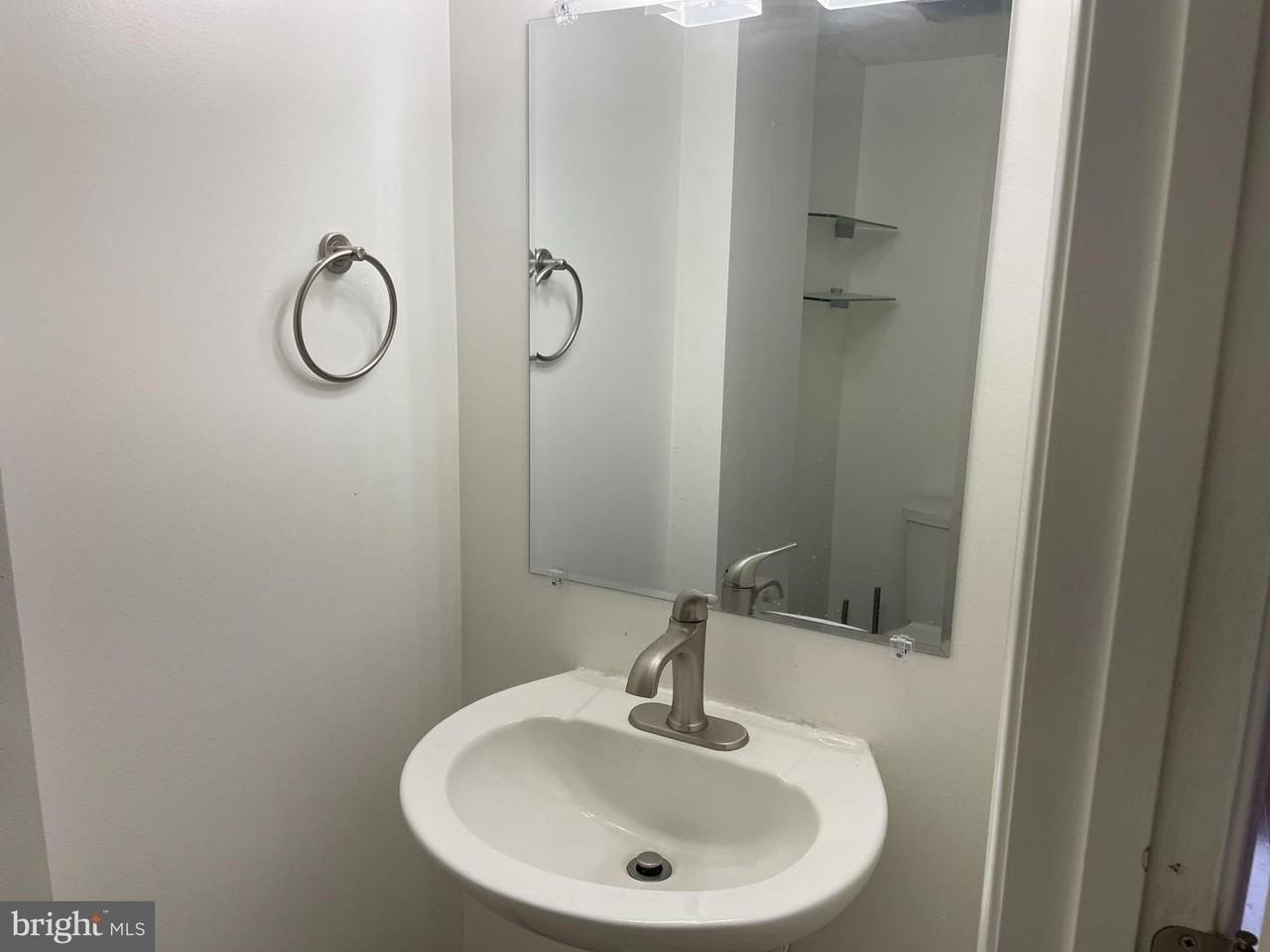 5617 7th Pl S - Photo 5 of 13