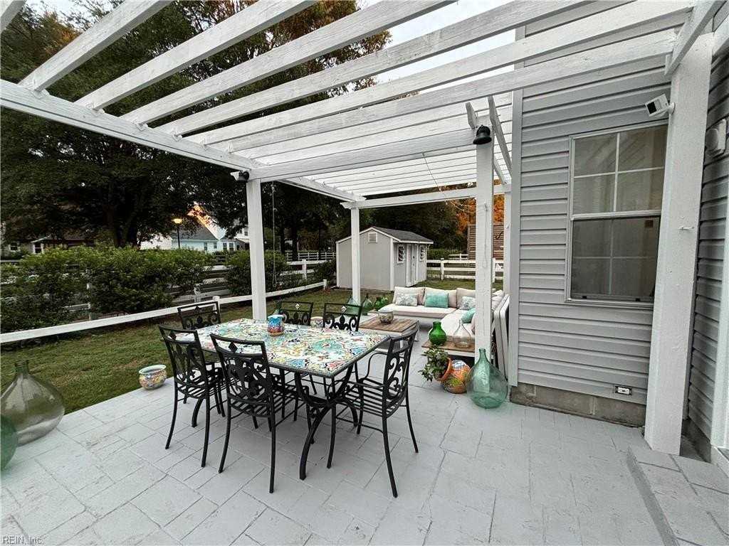 2628 Alamance Cir - Photo 2 of 34