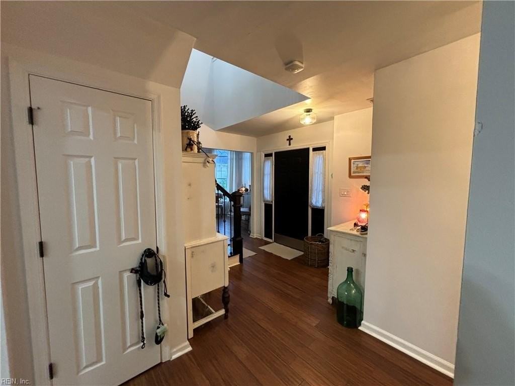 2628 Alamance Cir - Photo 4 of 34