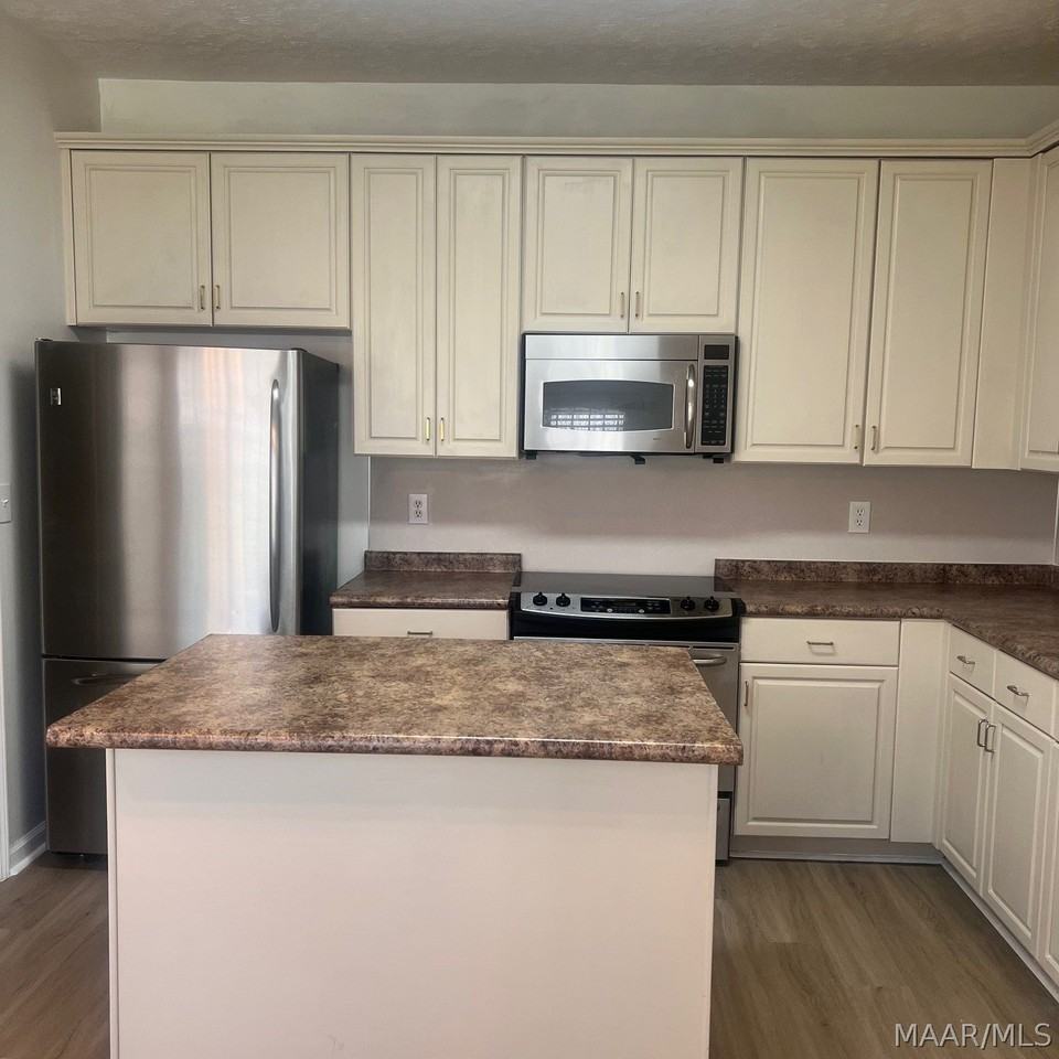 4613 Harvest Way - Photo 5 of 18