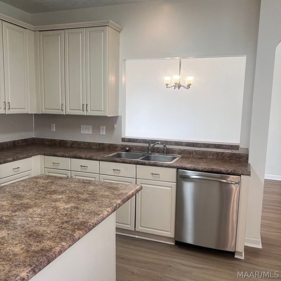 4613 Harvest Way - Photo 6 of 18