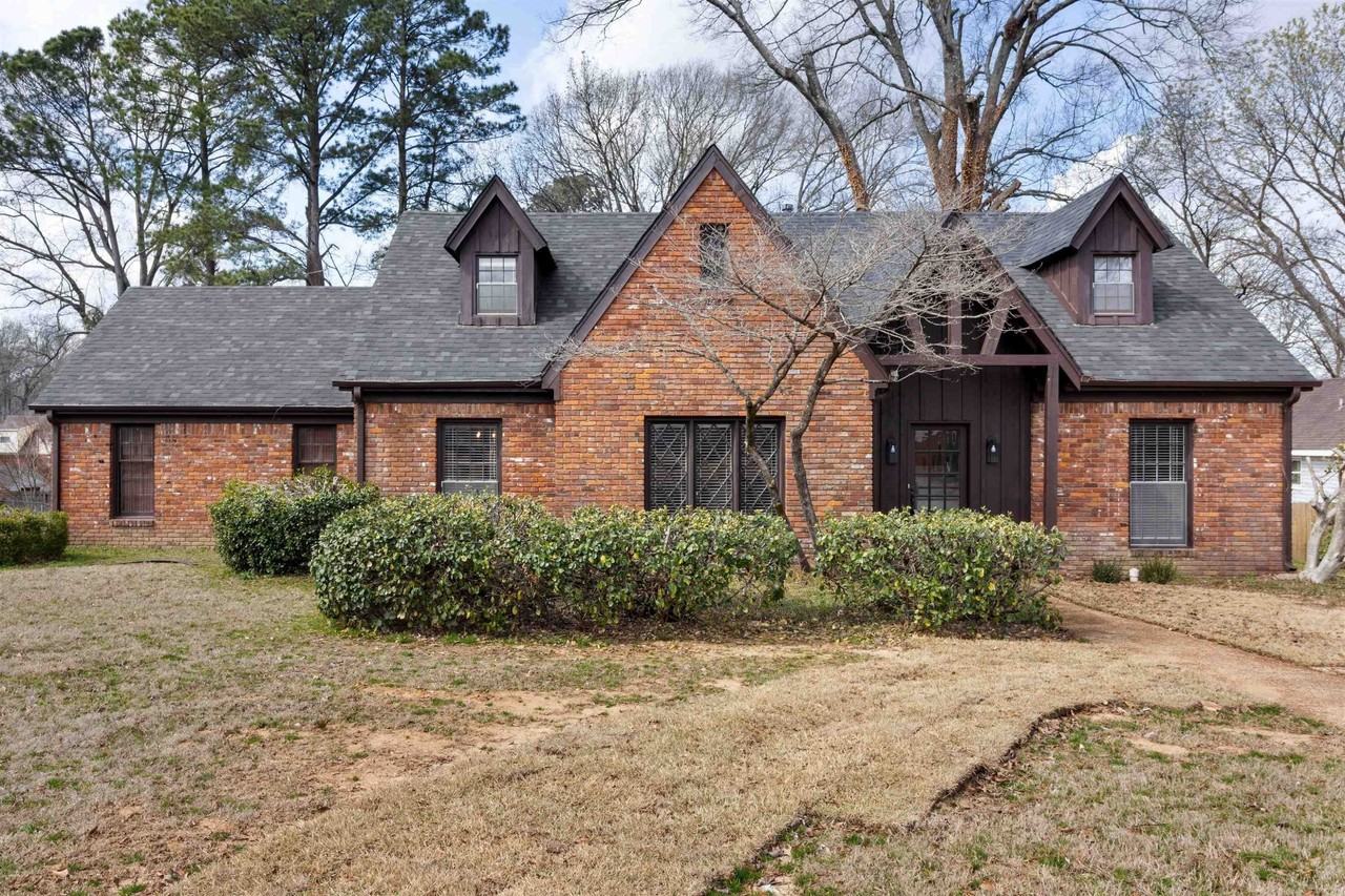 1741 Magnolia Tree Rd