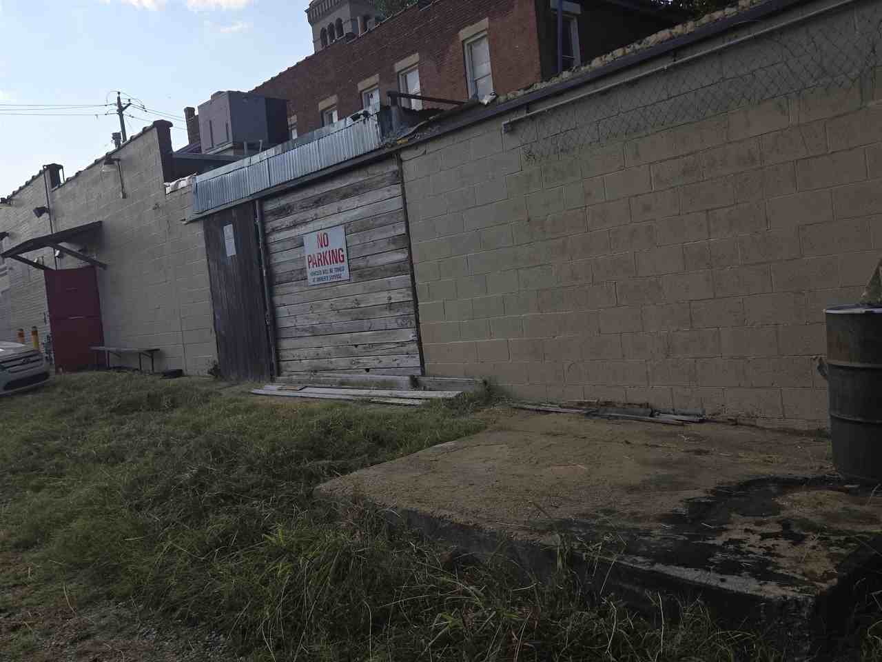 288 S 4th St - Photo 2 of 8