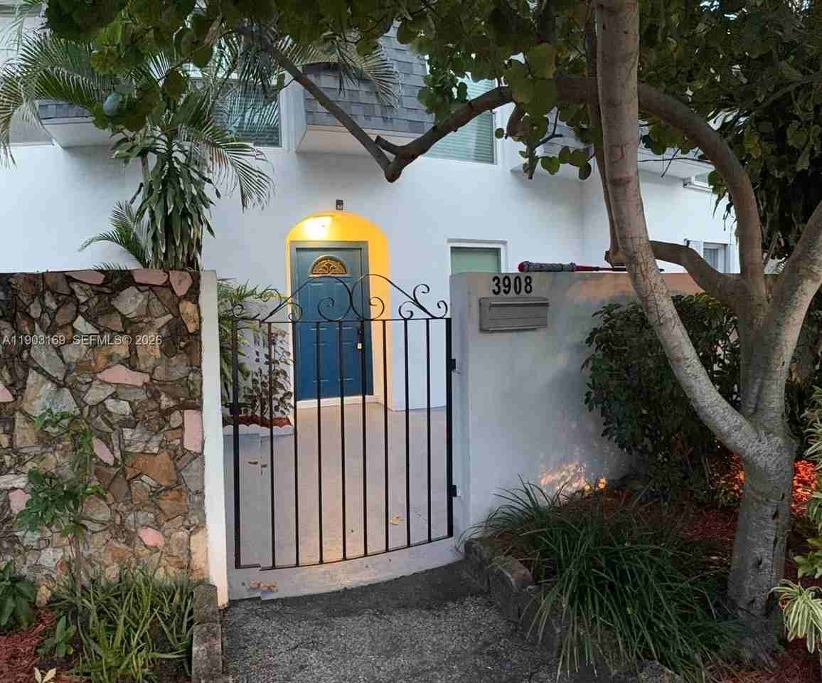 3908 Sw 67th Ter #112 - Photo 2 of 18