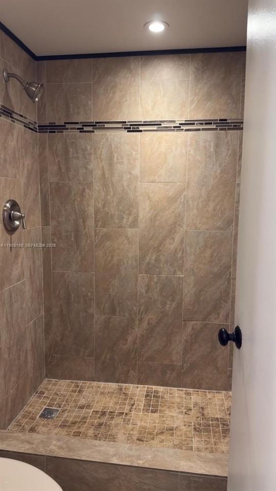 3908 Sw 67th Ter #112 - Photo 4 of 18