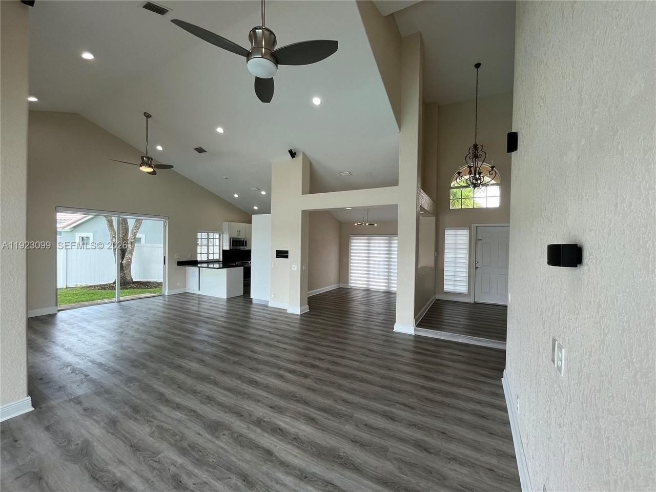 1127 Laguna Springs Dr - Photo 7 of 50