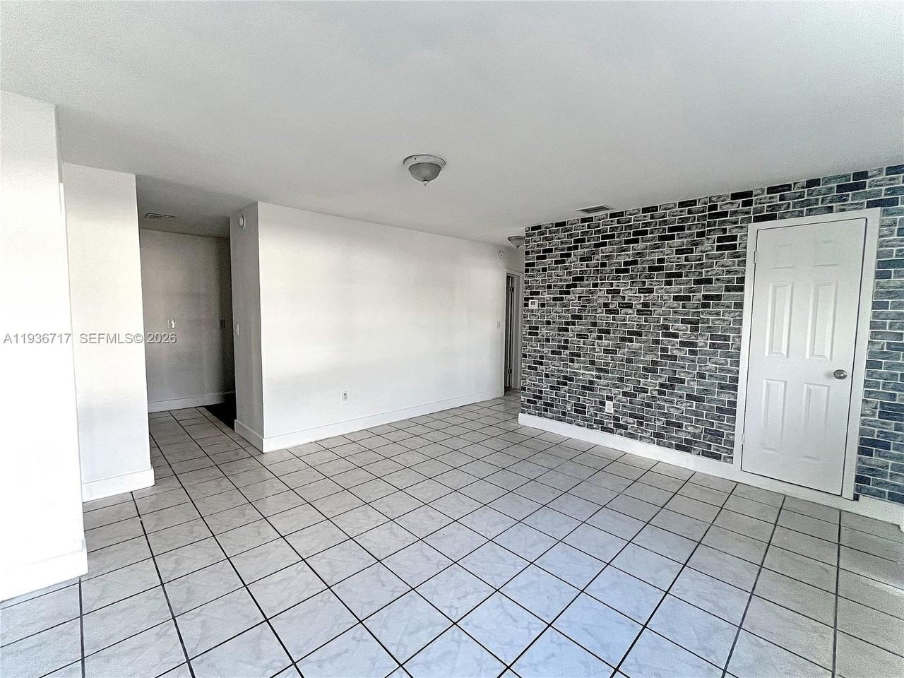 20500 Nw 28th Ave #A - Photo 7 of 35