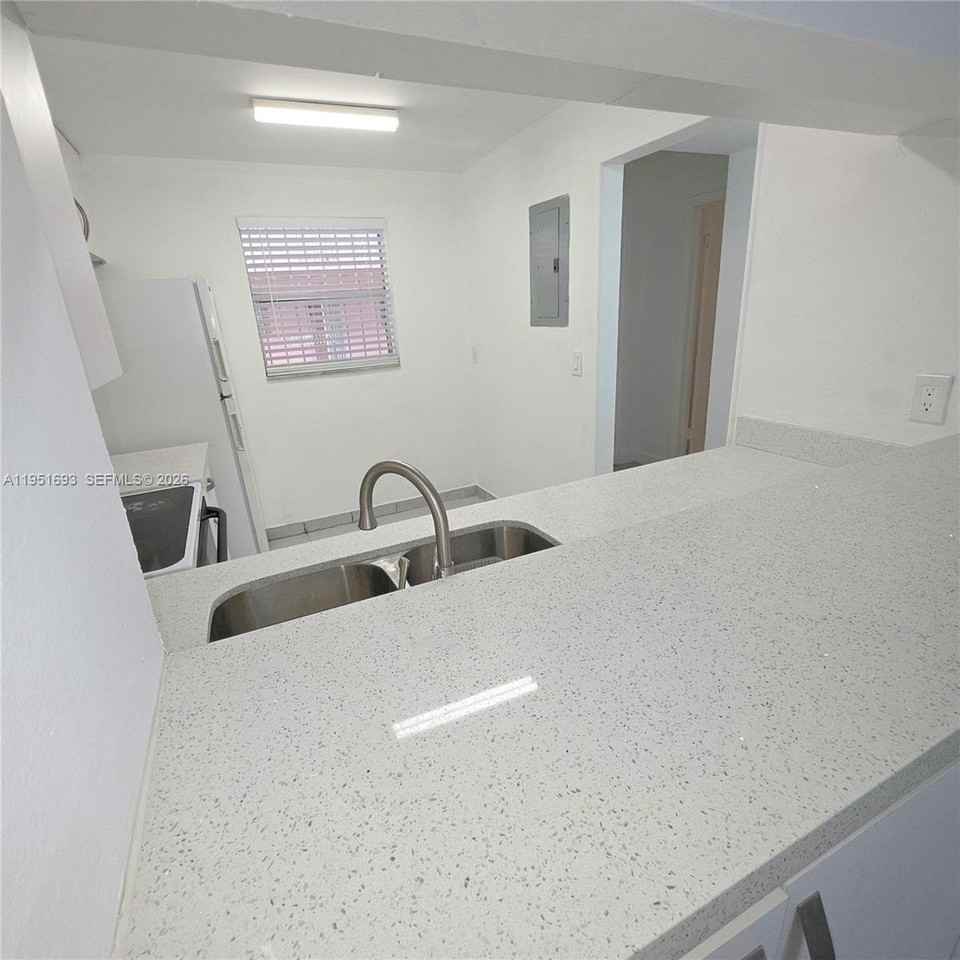 19771 Sw 114th Ave #129 - Photo 4 of 19