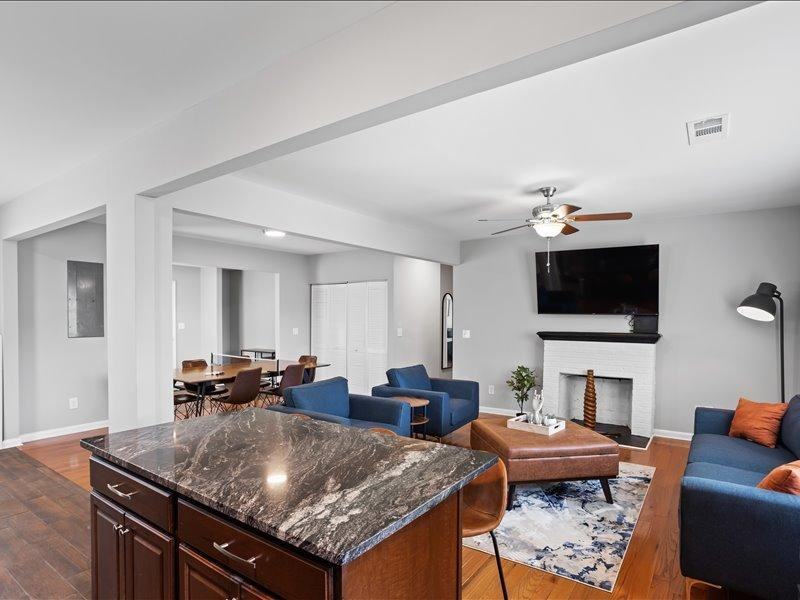 Springdale Rd - Photo 2 of 12