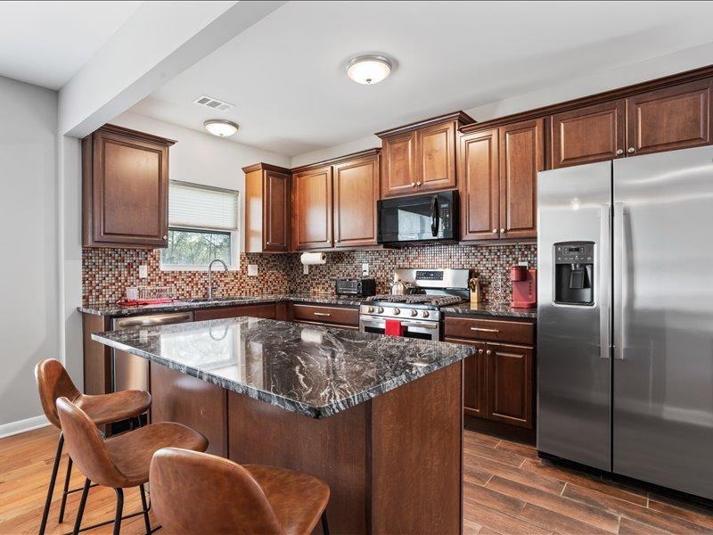 Springdale Rd - Photo 3 of 12