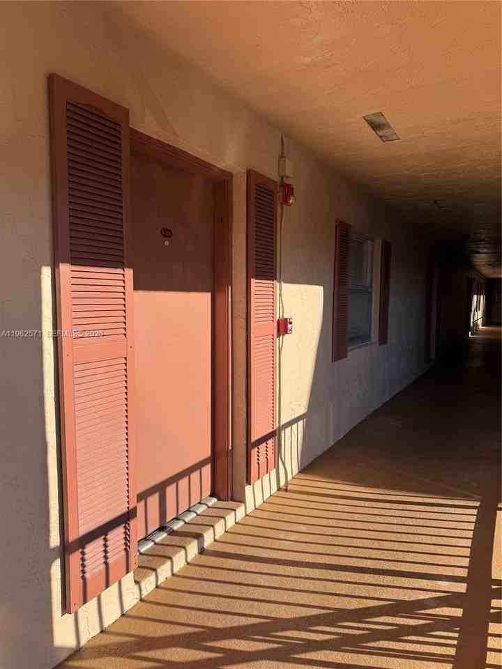 11289 Sw 88th St #214L - Photo 3 of 21