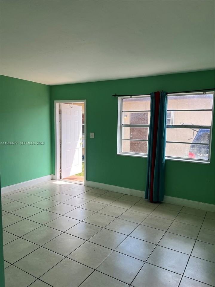 1013 Foster Rd #1 - Photo 6 of 13