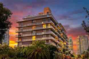 201 Sw 17th Rd #701 - Photo 1 of 1