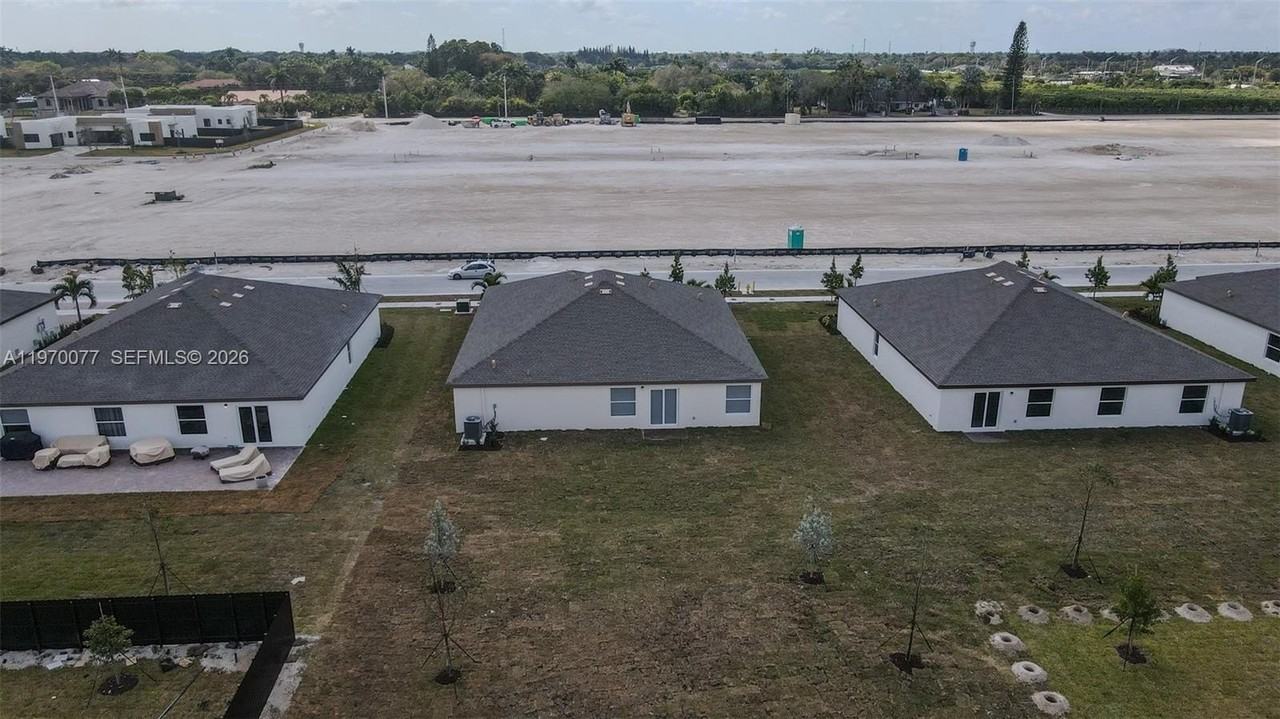 17431 Sw 286th St - Photo 2 of 50