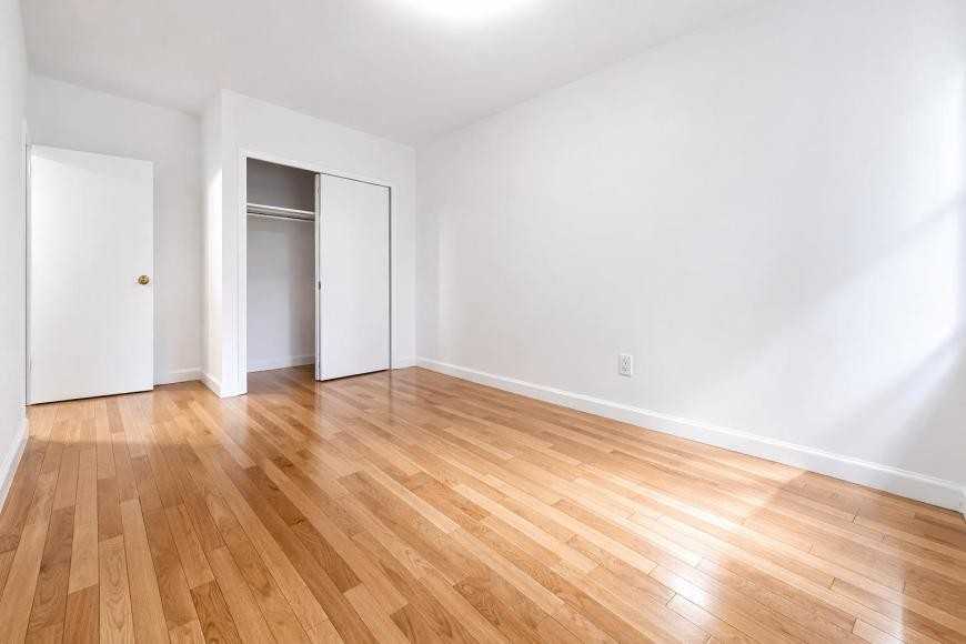 401 E 68th St - Photo 3 of 6