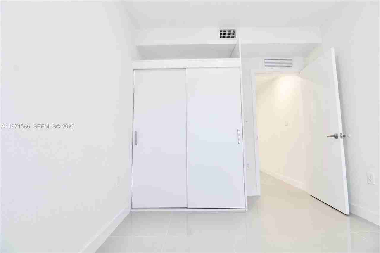 25875 Sw 145th Ave - Photo 4 of 30