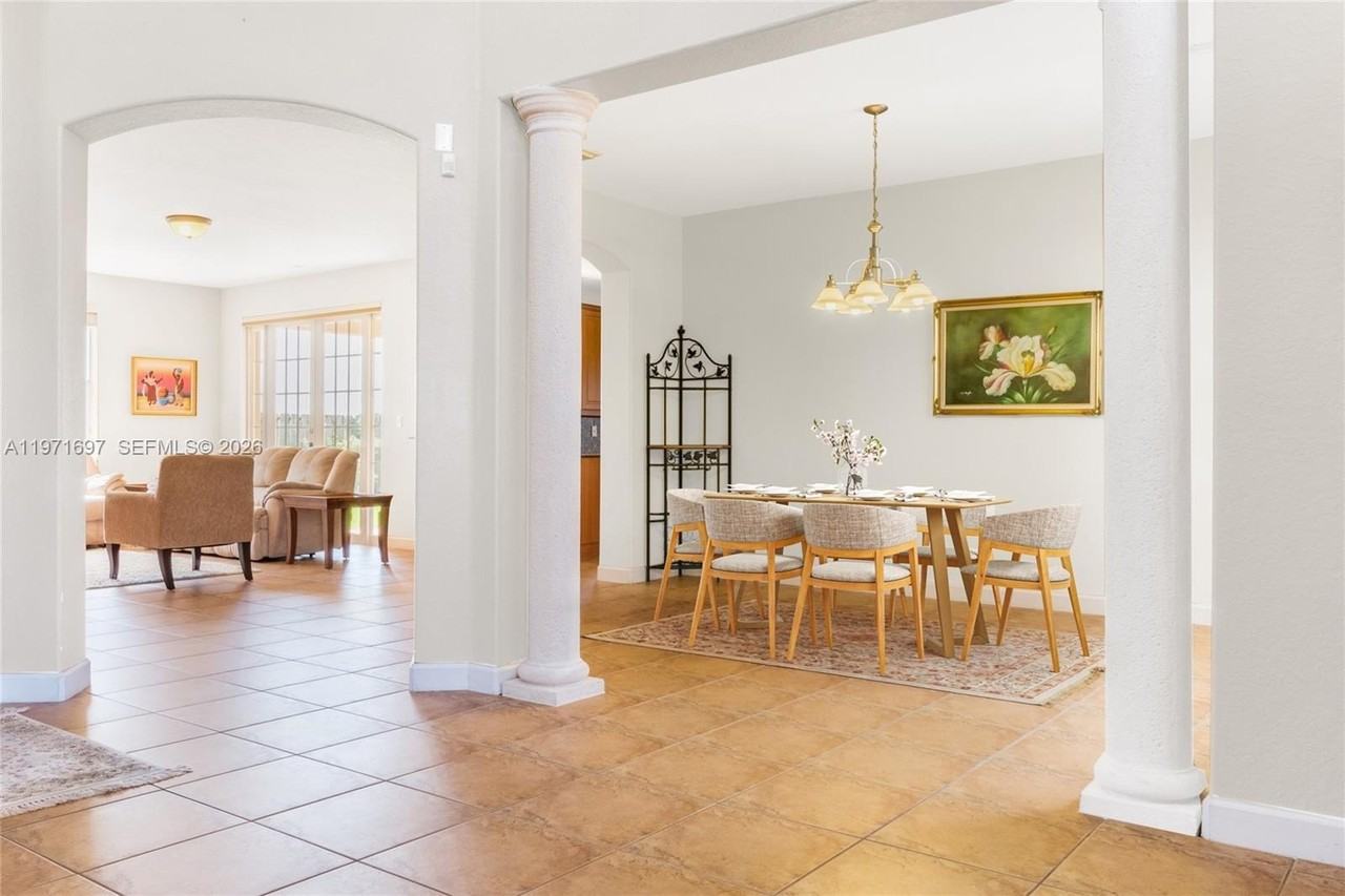 12348 Sw 125th Ter #12348 - Photo 3 of 26