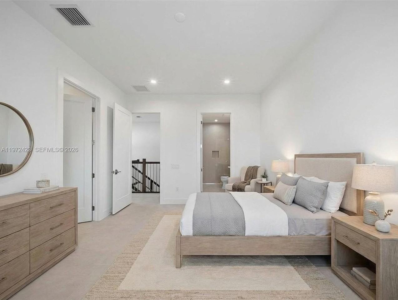 5718 Ashwood Cir W #5718 - Photo 6 of 50